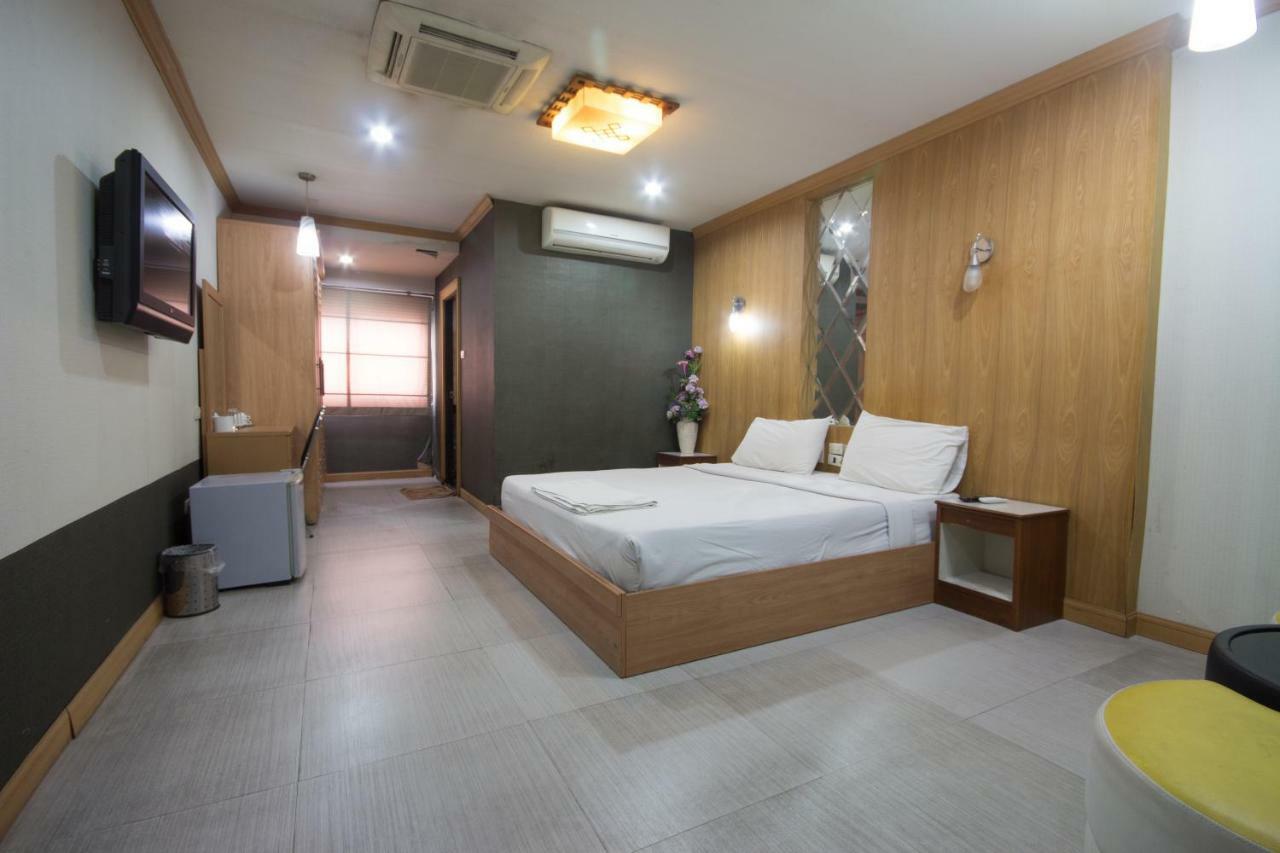 Khon Kaen Ruenrom Hotel Zewnętrze zdjęcie